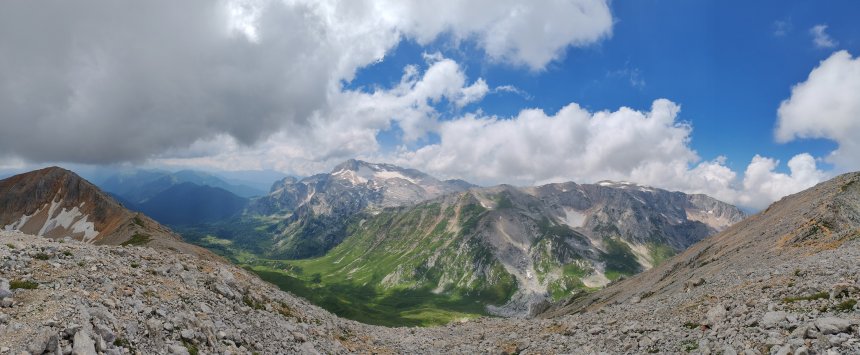 Где воздух чист, а душа свободна... -  