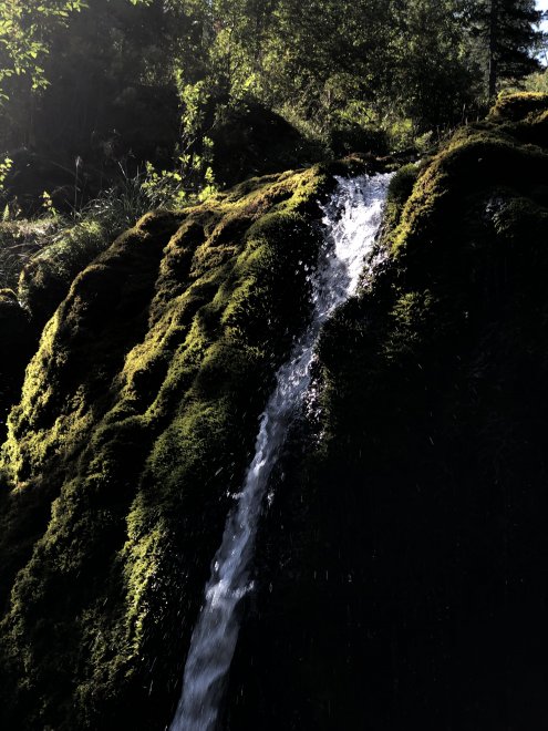 Солнечная симфония воды -  
