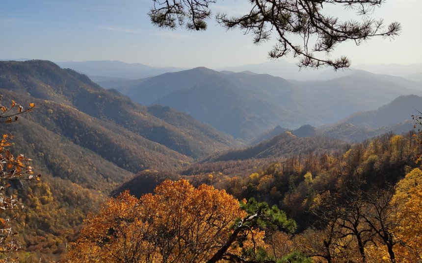 В горах в районе плато Лаго-Наки -  