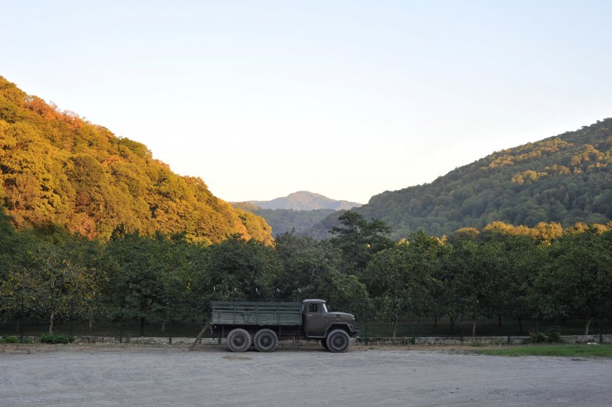 Солнце в холмах - Сергей Васильев