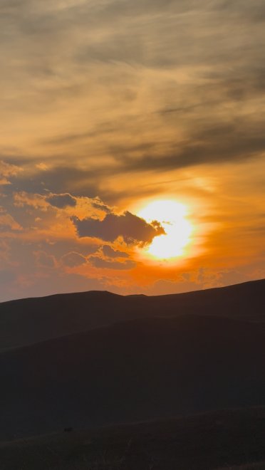 Закат на горе Кюн-таг -  