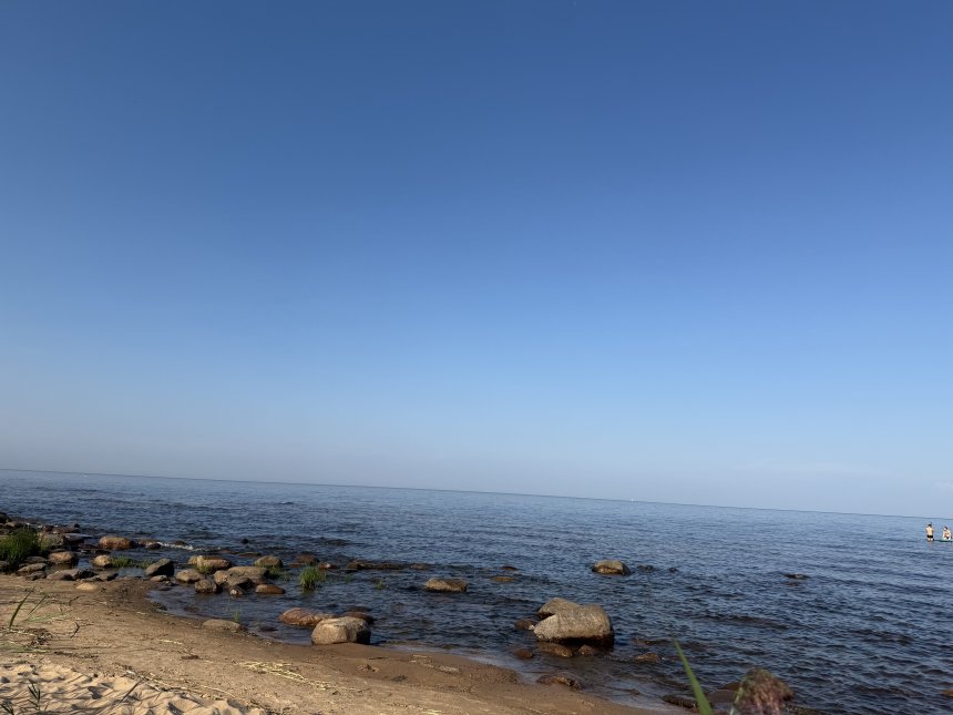 Берег Ладоги -  