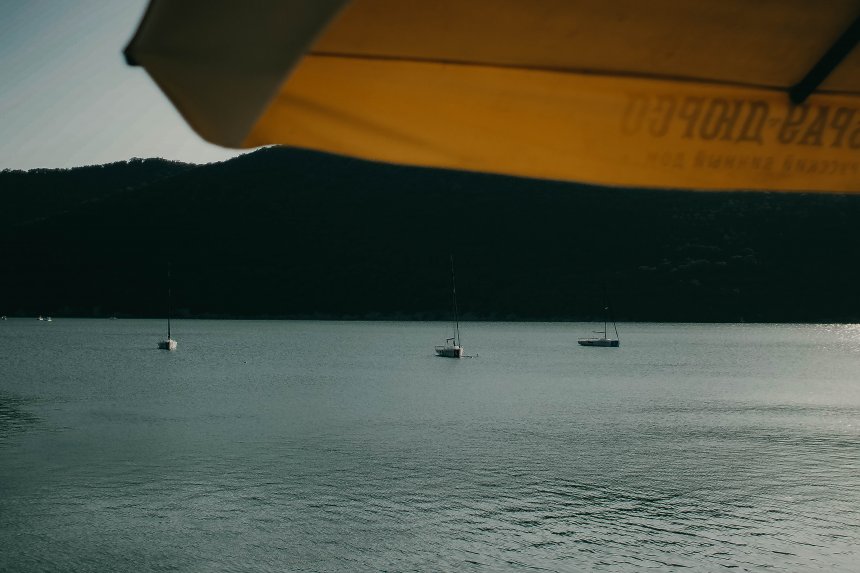 Озеро Абрау -  