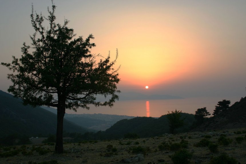 Прощание солнца над Эгейским морем - Алексей Амилющенко