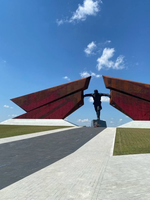 Фотографии мемориального комплекса «Курская битва», мемориалы Тепловские Высоты -   (1/3)