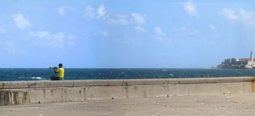 Малекон и окрестности. -   (1/8)