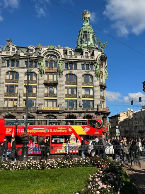 Приключения скворца в Питере                             (The Adventures of a Starling in St. Petersburg) -   (1/4)