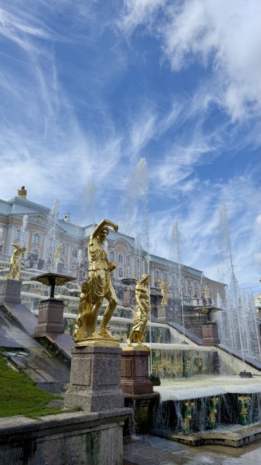 Красота за каждым углом -   (1/8)