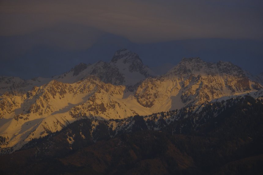 Горы в последних лучах - Мария