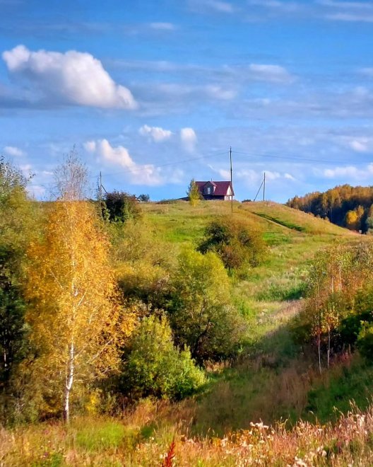 Где-то там в Сибири, стоит домик на пригорке -  