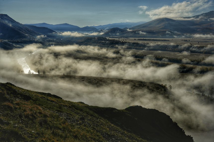 Туманное утро в долине Самаха - Юрий Рейценштейн (1/8)