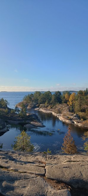 Краски осени на Ладожских шхерах - Алексей