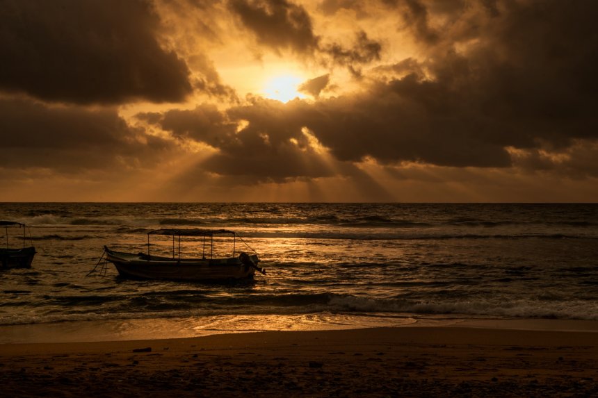 Закатный час - Владимир