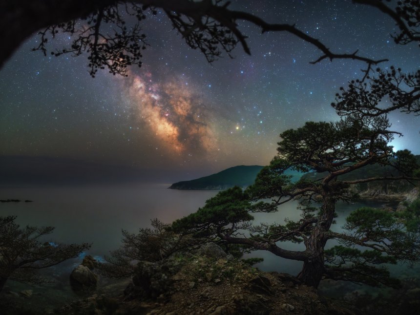 Восточные мотивы - Антон Комлев