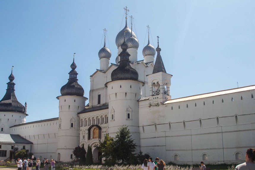 Ростов Великий -   (1/8)