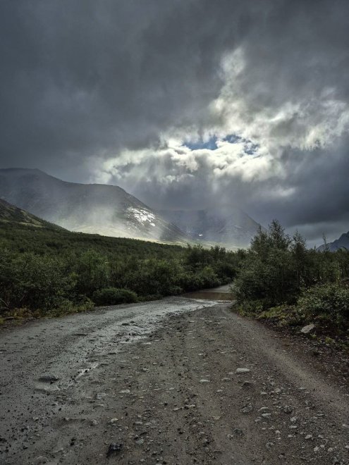Дорога сказочных земель севера -  