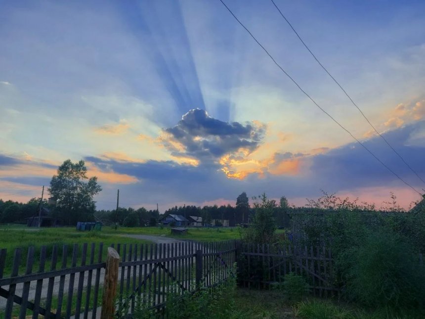 В обнимку с солнцем -  