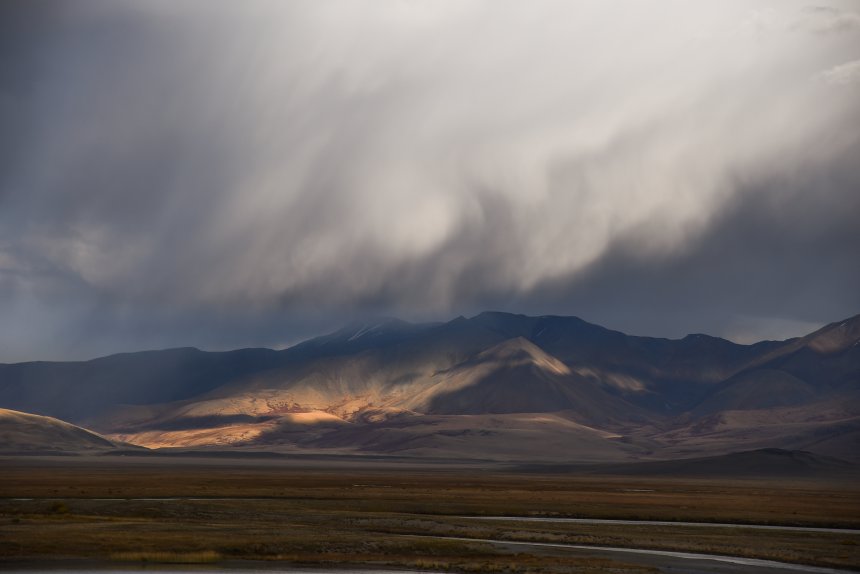 Где-то далеко. -  