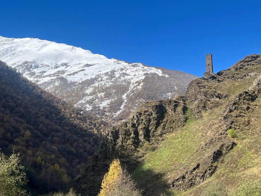 Маленькое путешествия к высоким горам - Магомед Хасаев (1/8)