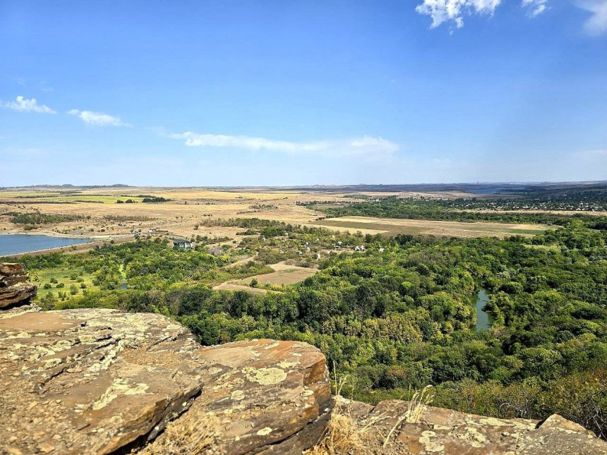 На краю горы -  