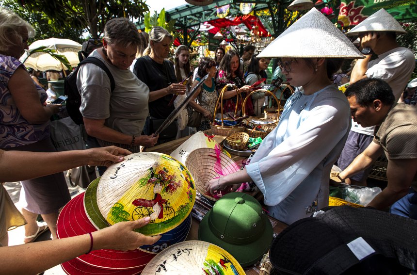 Культурная распродажа - Алиса