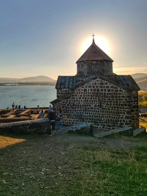 Армения -   (1/6)