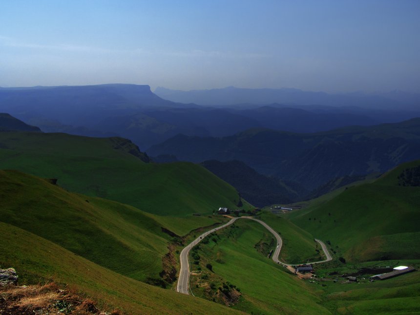 В горах северного Кавказа. - Сергей