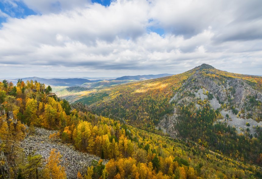 Утро в горах -  