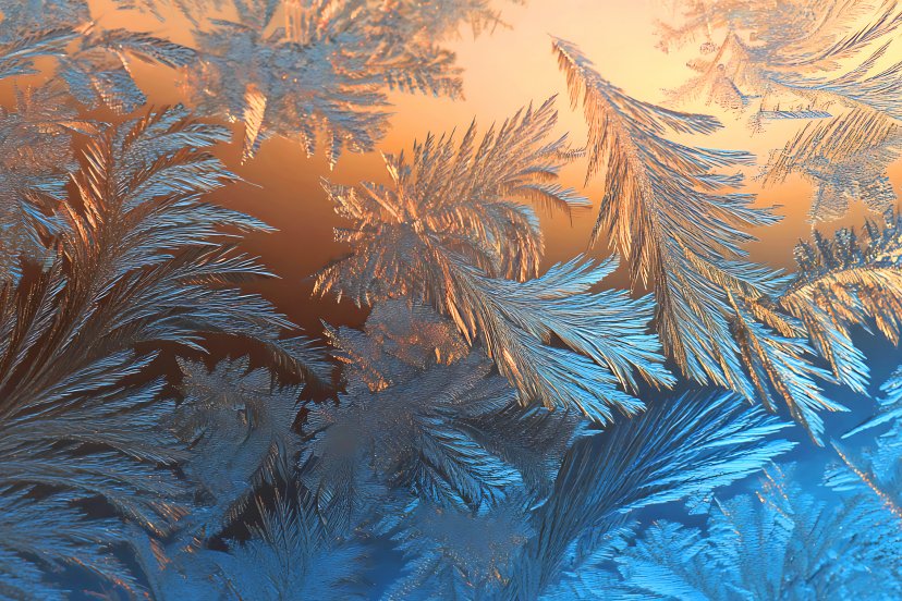 Почему на стеклах зимой появляются узоры